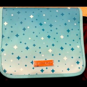 NEW STYLISH MOROCCANOIL Toiletry Bag!